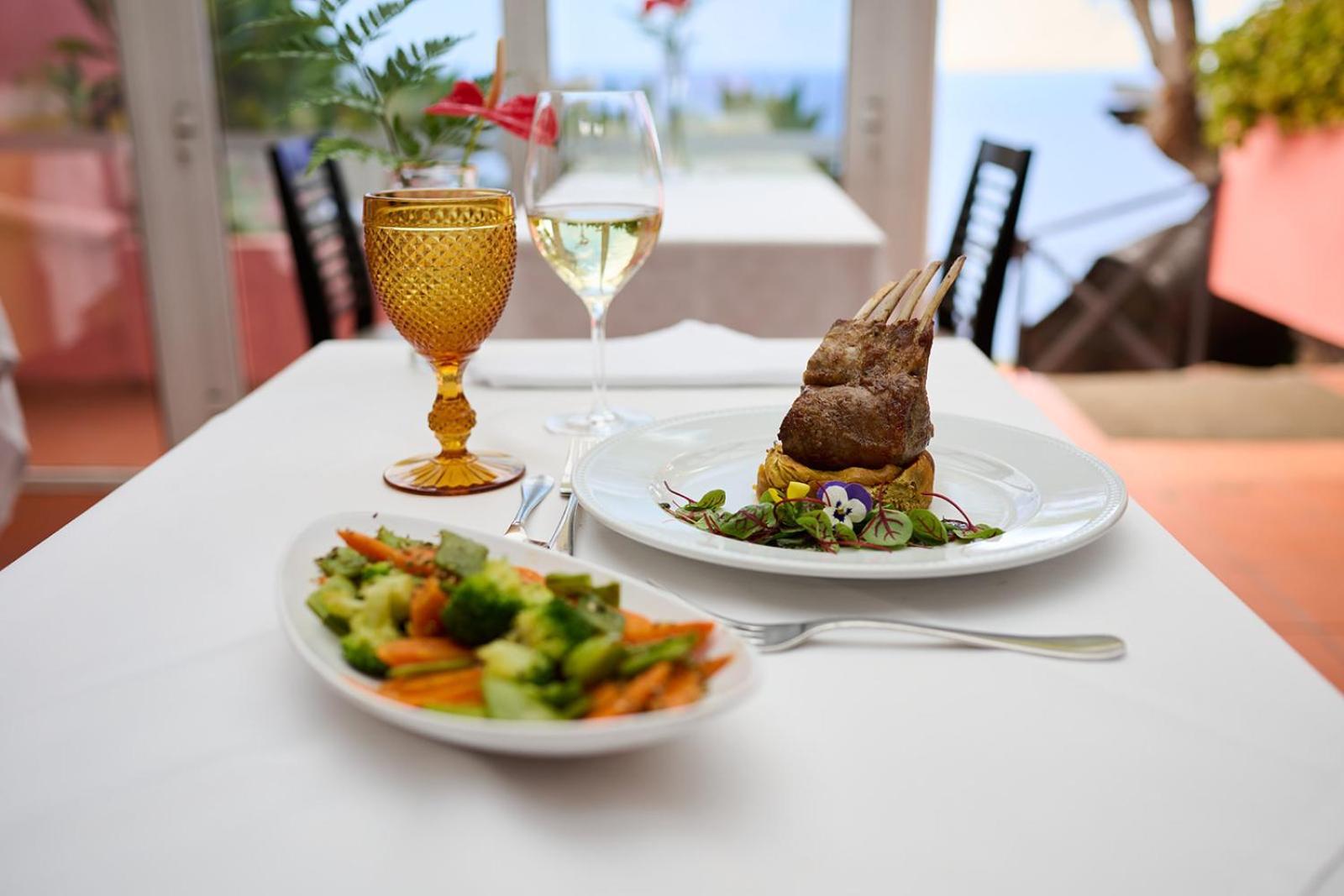 Inn & Art Madeira Caniço Eksteriør billede